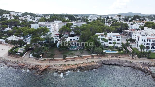 5 Zimmer Villa zu verkaufen in Santa Eulalia / Santa Eularia mit Pool Garage - 15.000.000 € (Ref: 8824568)