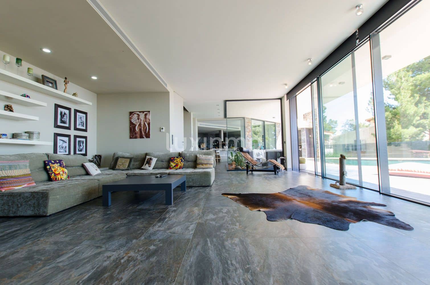 4 makuuhuone Huvila myytävänä paikassa Altea mukana uima-altaan 
autotalli - 2 650 000 € (Ref: 8824581)