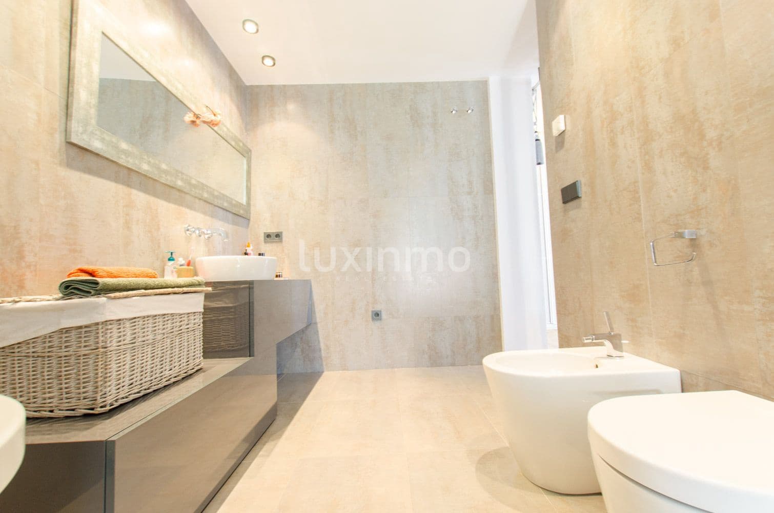 4 makuuhuone Huvila myytävänä paikassa Altea mukana uima-altaan 
autotalli - 2 650 000 € (Ref: 8824581)