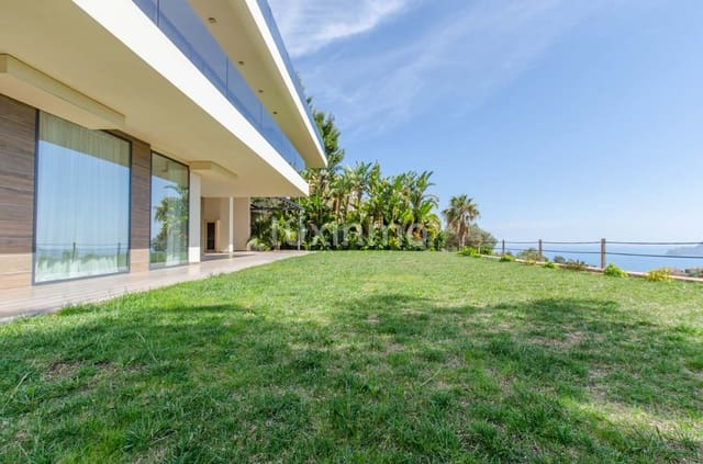 4 makuuhuone Huvila myytävänä paikassa Altea mukana uima-altaan 
autotalli - 2 650 000 € (Ref: 8824581)