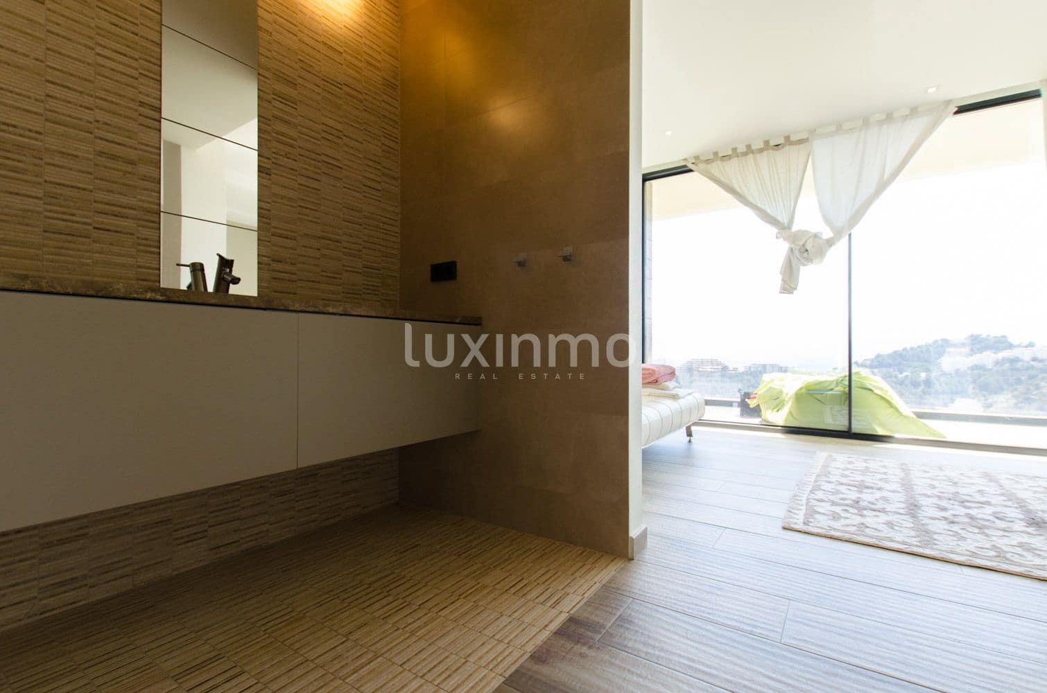 4 makuuhuone Huvila myytävänä paikassa Altea mukana uima-altaan 
autotalli - 2 650 000 € (Ref: 8824581)