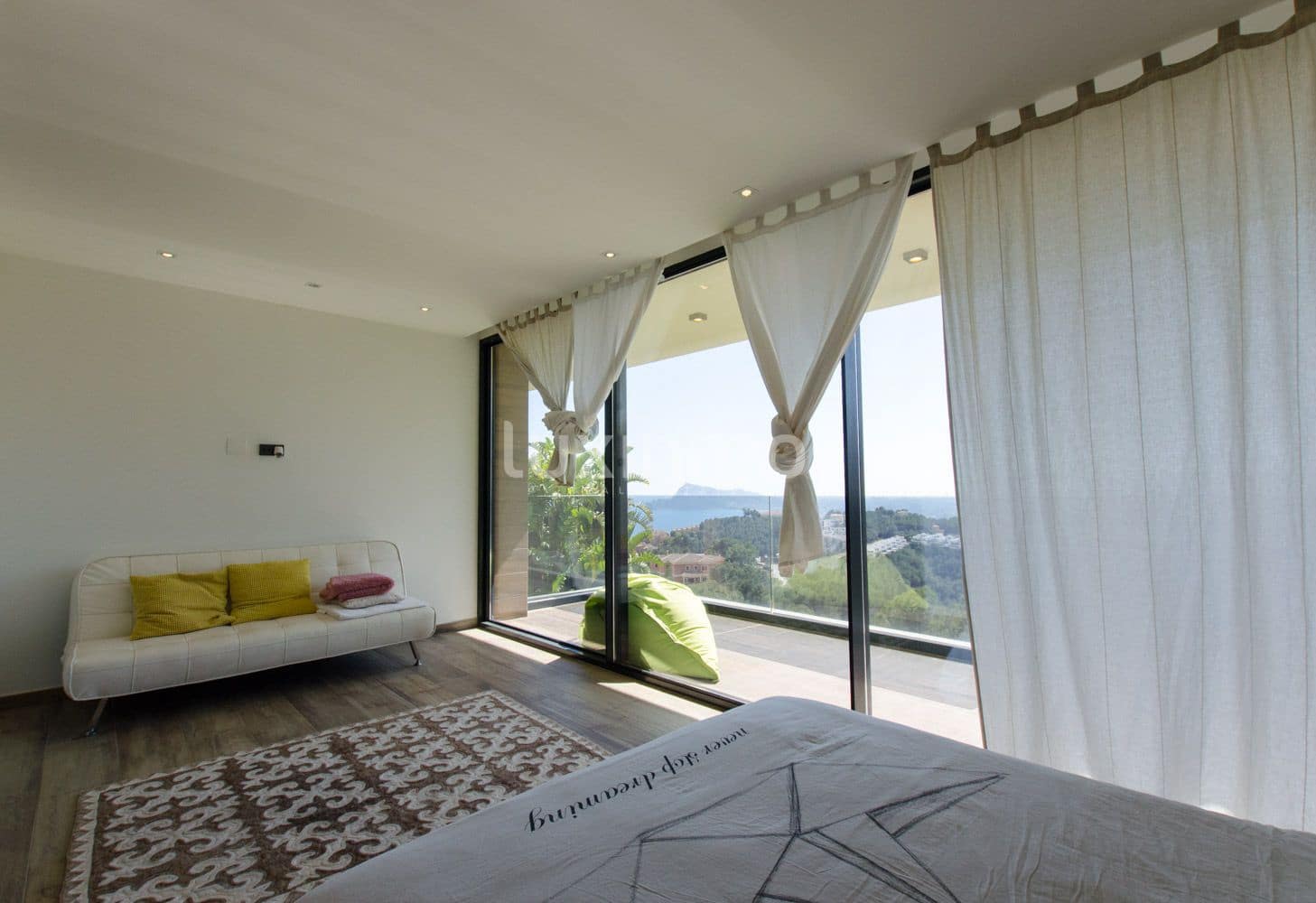 4 makuuhuone Huvila myytävänä paikassa Altea mukana uima-altaan 
autotalli - 2 650 000 € (Ref: 8824581)