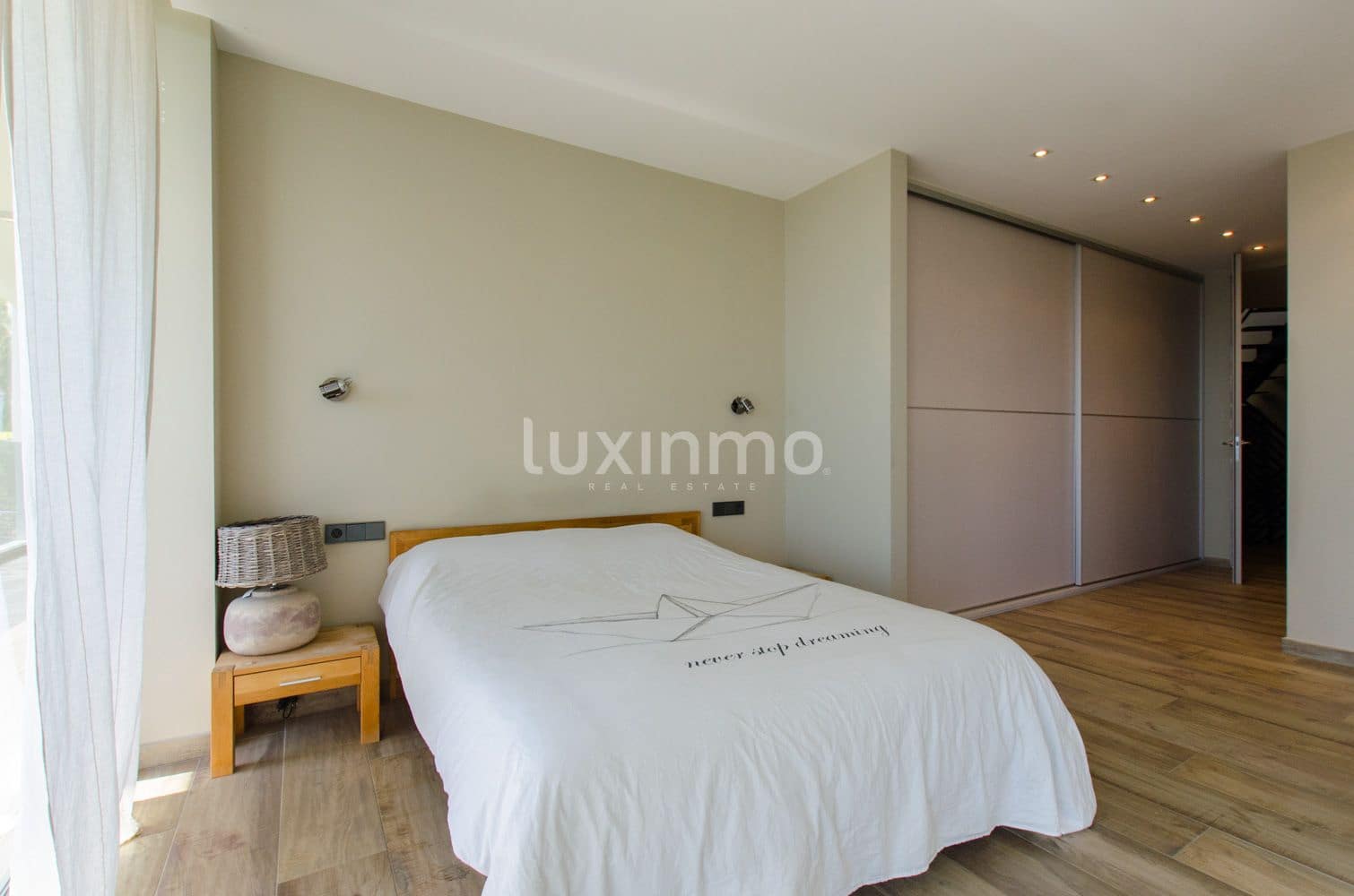 4 makuuhuone Huvila myytävänä paikassa Altea mukana uima-altaan 
autotalli - 2 650 000 € (Ref: 8824581)