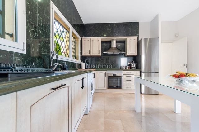 3 sovrum Villa till salu i Altea med pool garage - 950 000 € (Ref: 8824589)