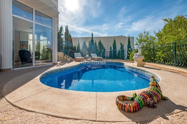 3 sovrum Villa till salu i Altea med pool garage - 950 000 € (Ref: 8824589)