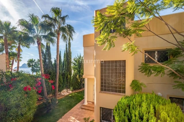 3 sovrum Villa till salu i Altea med pool garage - 950 000 € (Ref: 8824589)