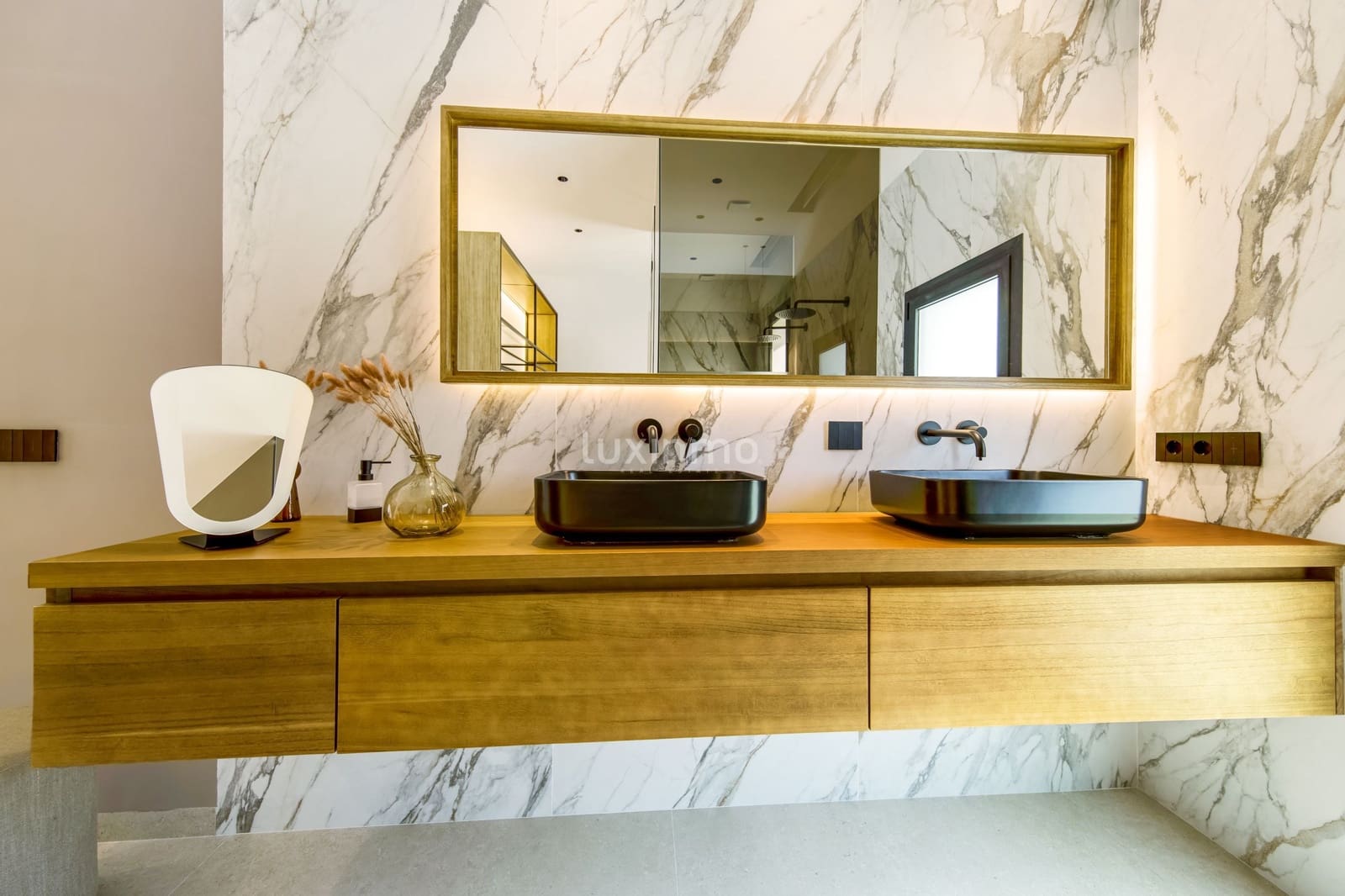 Chalet de 4 habitaciones en Alfaz del Pi / L'Alfàs del Pi en venta con piscina garaje - 3.950.000 € (Ref: 8826935)