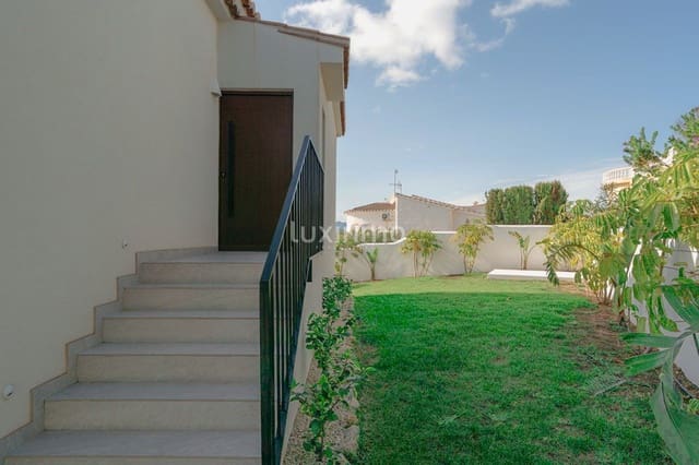 5 bedroom Villa for sale in Benitachell / Benitatxell with pool garage - € 1,680,000 (Ref: 8826950)