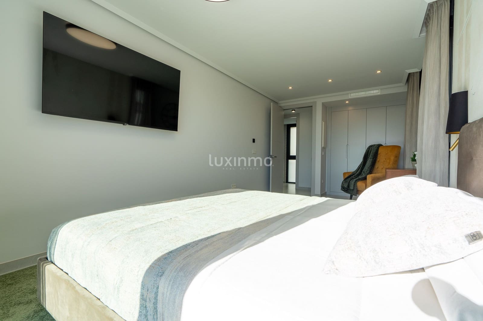 7 slaapkamer Villa te koop in Finestrat met zwembad garage - € 4.450.000 (Ref: 8826952)