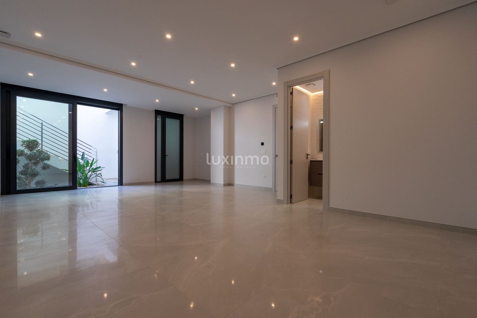 7 slaapkamer Villa te koop in Finestrat met zwembad garage - € 4.450.000 (Ref: 8826952)