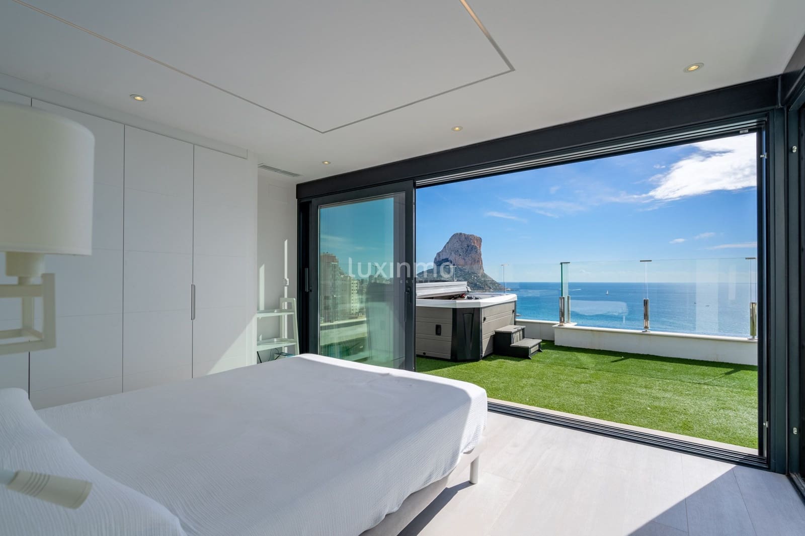 3 chambre Penthouse à vendre à Calpe / Calp avec piscine garage - 1 999 000 € (Ref: 8828400)