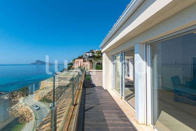 4 sypialnia Penthouse na sprzedaż w Altea z basenem garażem - 2 500 000 € (Ref: 8828413)
