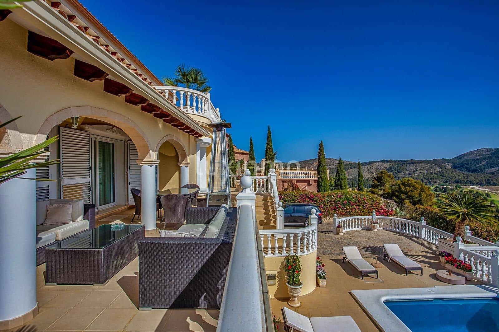 6 soverom Villa til salgs i Denia med svømmebasseng garasje - € 1 450 000 (Ref: 8828443)