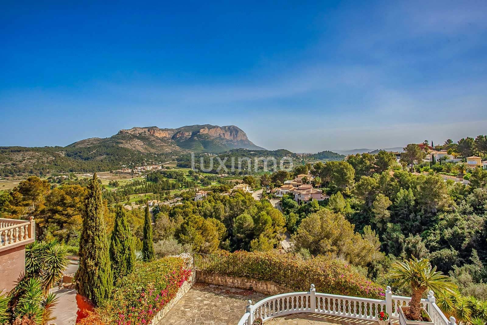 6 soverom Villa til salgs i Denia med svømmebasseng garasje - € 1 450 000 (Ref: 8828443)