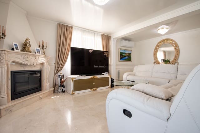 6 bedroom Villa for sale in Dénia with pool garage - € 2,100,000 (Ref: 8828443)