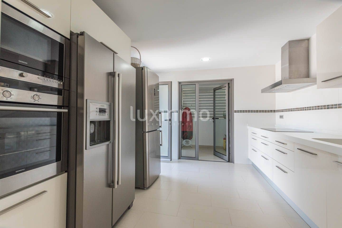 3 sypialnia Penthouse na sprzedaż w Altea z basenem garażem - 2 000 000 € (Ref: 8828447)