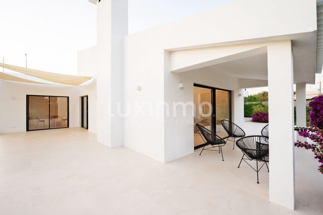 5 soverom Villa til salgs i Santa Eulalia / Santa Eularia med svømmebasseng garasje - € 3 295 000 (Ref: 8828449)