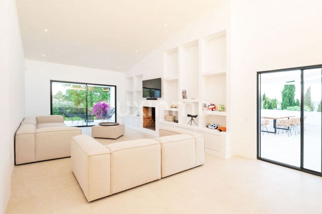 5 soverom Villa til salgs i Santa Eulalia / Santa Eularia med svømmebasseng garasje - € 3 295 000 (Ref: 8828449)