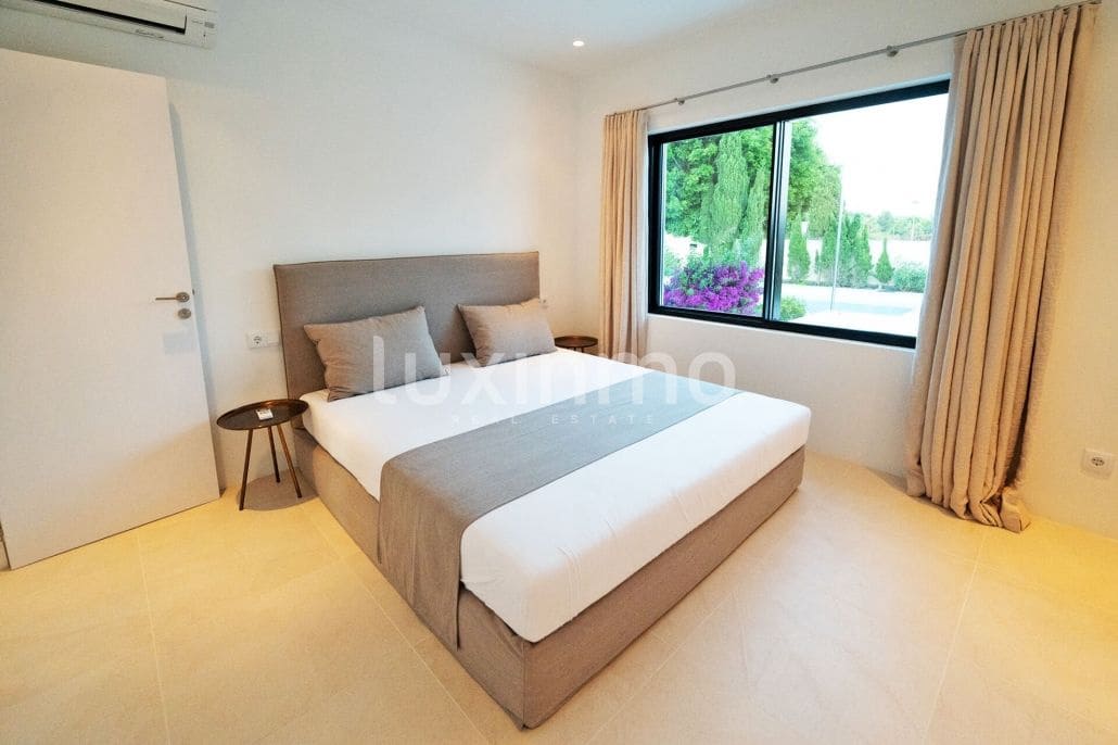 5 soverom Villa til salgs i Santa Eulalia / Santa Eularia med svømmebasseng garasje - € 3 295 000 (Ref: 8828449)