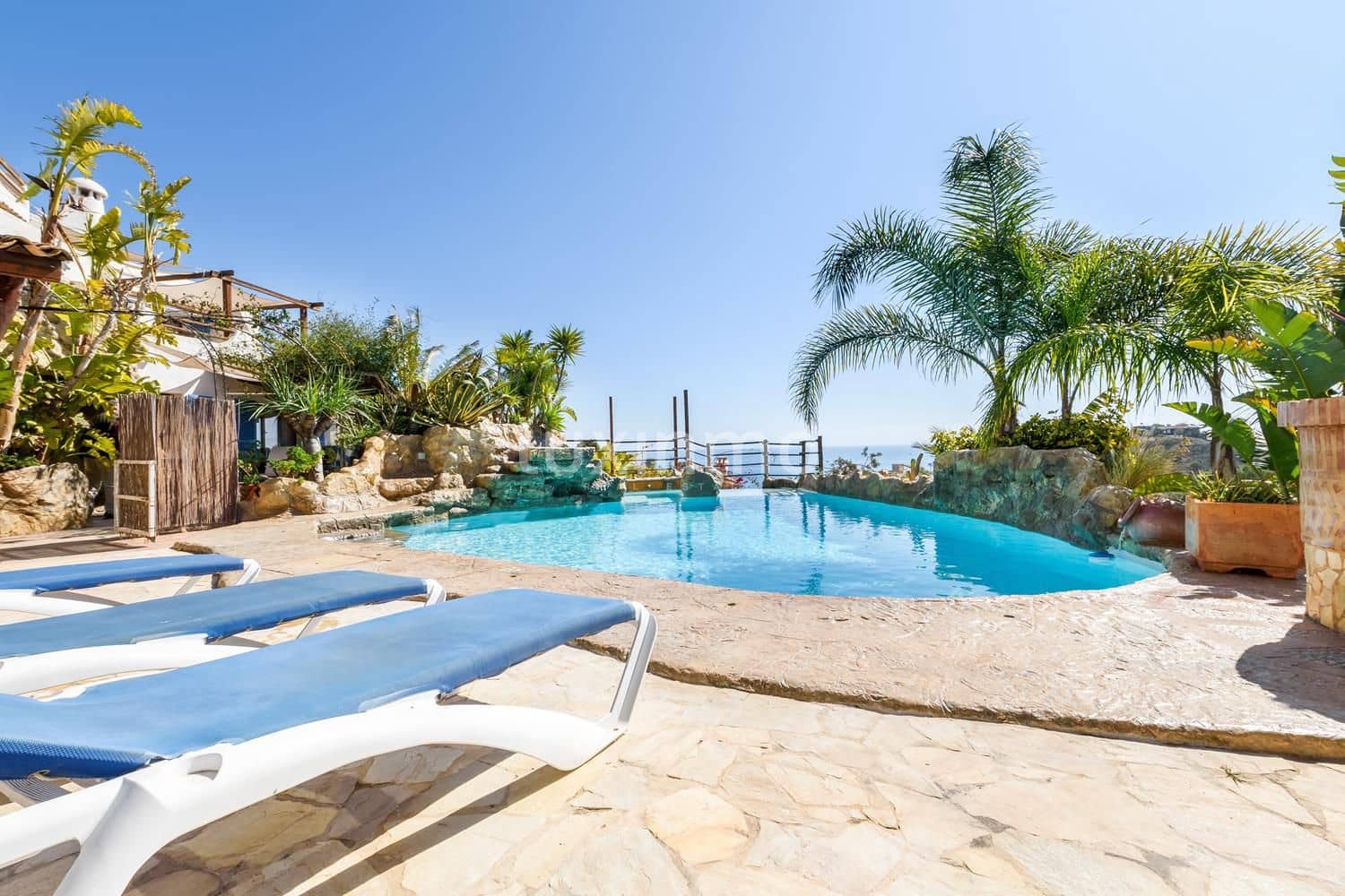 7 Zimmer Villa zu verkaufen in El Campello mit Pool Garage - 1.800.000 € (Ref: 8828453)