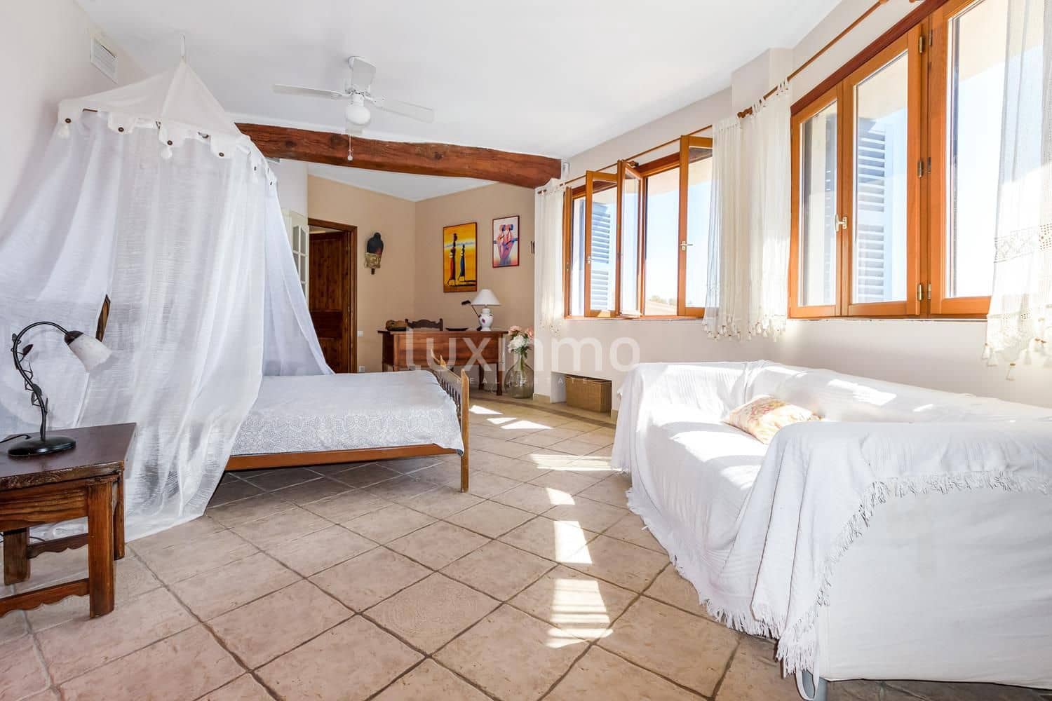 7 Zimmer Villa zu verkaufen in El Campello mit Pool Garage - 1.800.000 € (Ref: 8828453)