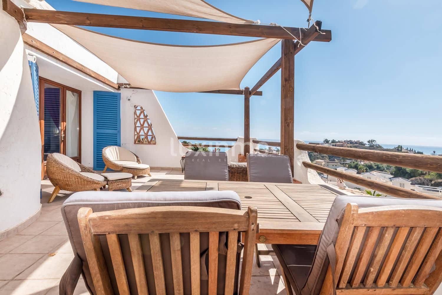 7 Zimmer Villa zu verkaufen in El Campello mit Pool Garage - 1.800.000 € (Ref: 8828453)