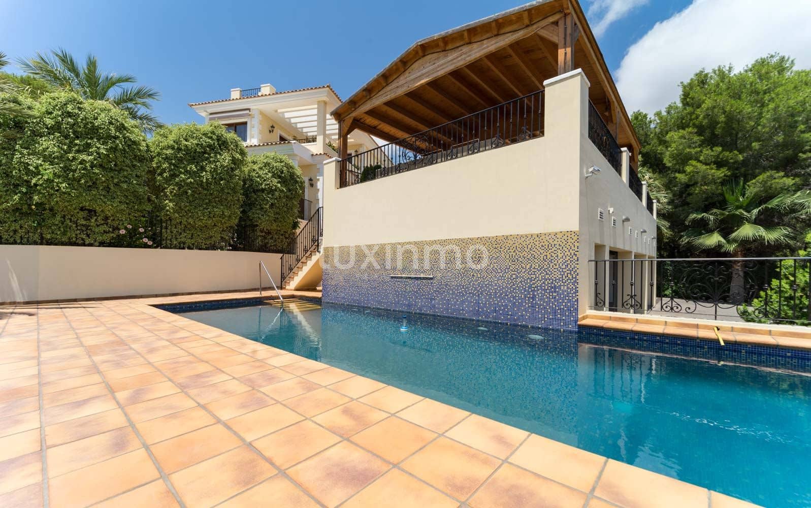 7 makuuhuone Huvila myytävänä paikassa Altea mukana uima-altaan 
autotalli - 4 000 000 € (Ref: 8828465)