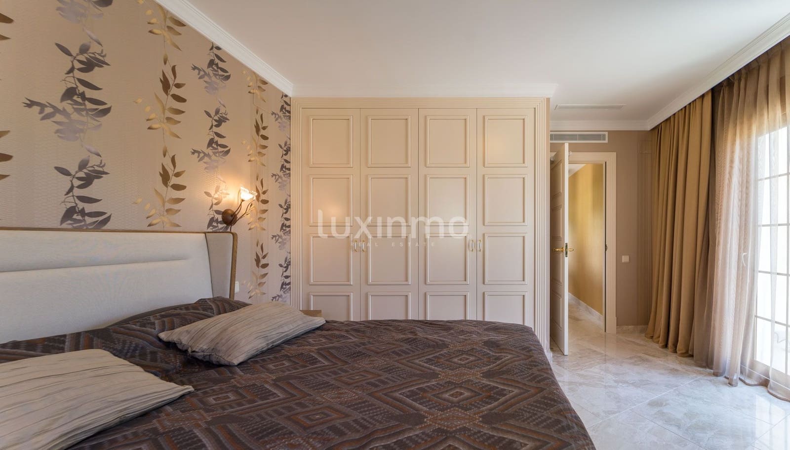 7 makuuhuone Huvila myytävänä paikassa Altea mukana uima-altaan 
autotalli - 4 000 000 € (Ref: 8828465)