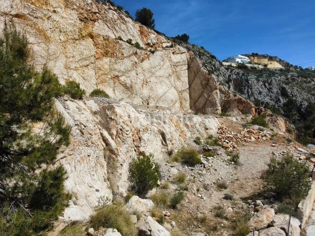 Rakentamaton maa myytävänä paikassa Altea - 1 950 000 € (Ref: 8829119)