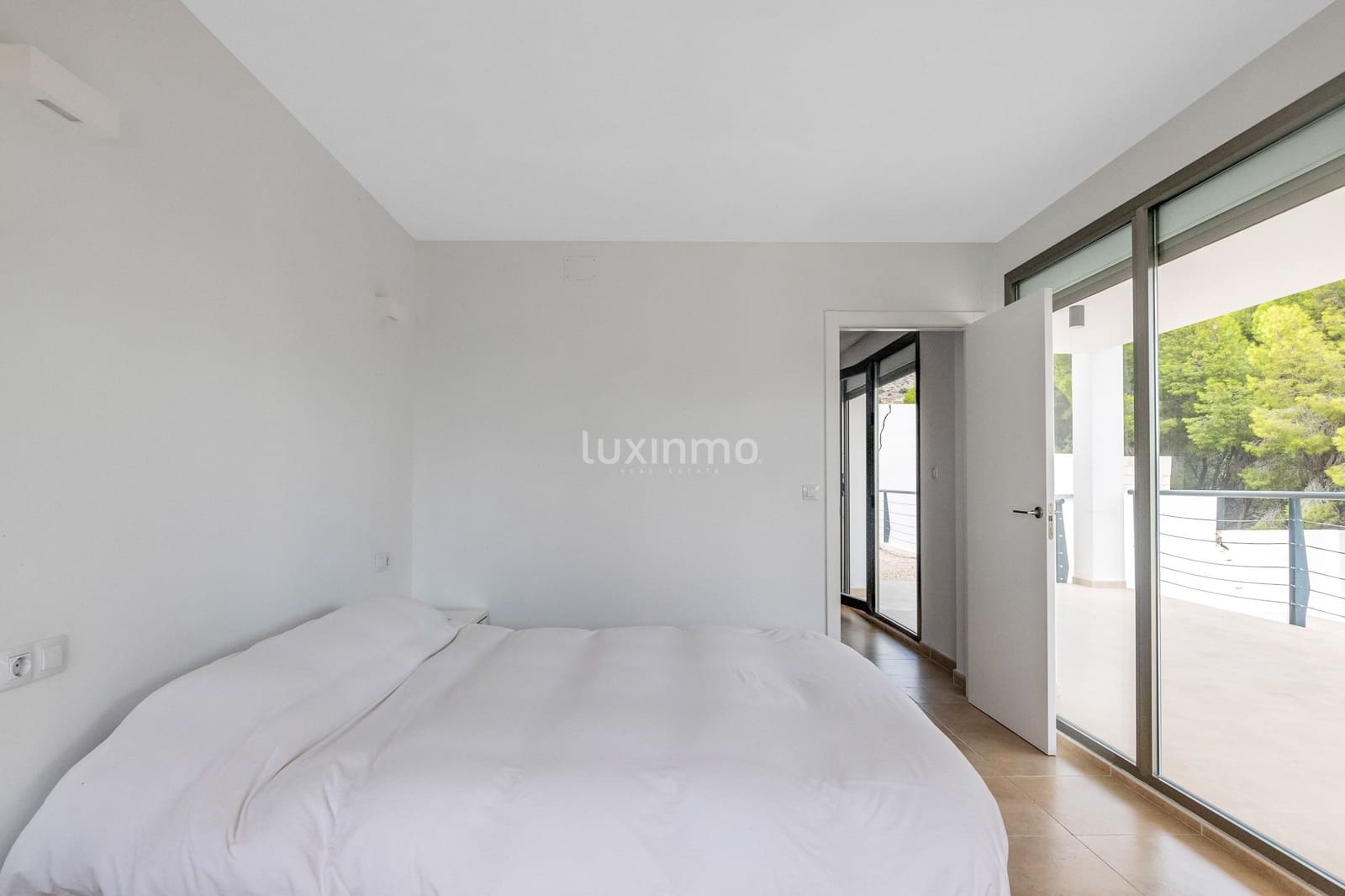 5 Zimmer Villa zu verkaufen in Altea mit Pool - 1.150.000 € (Ref: 8829132)