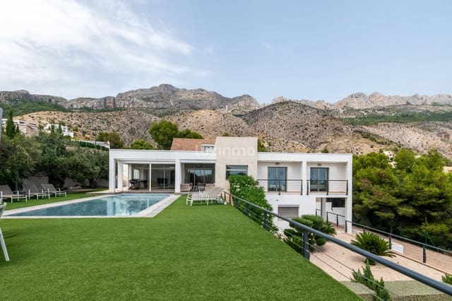 5 Zimmer Villa zu verkaufen in Altea mit Pool - 1.150.000 € (Ref: 8829132)