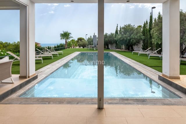 5 Zimmer Villa zu verkaufen in Altea mit Pool - 1.150.000 € (Ref: 8829132)