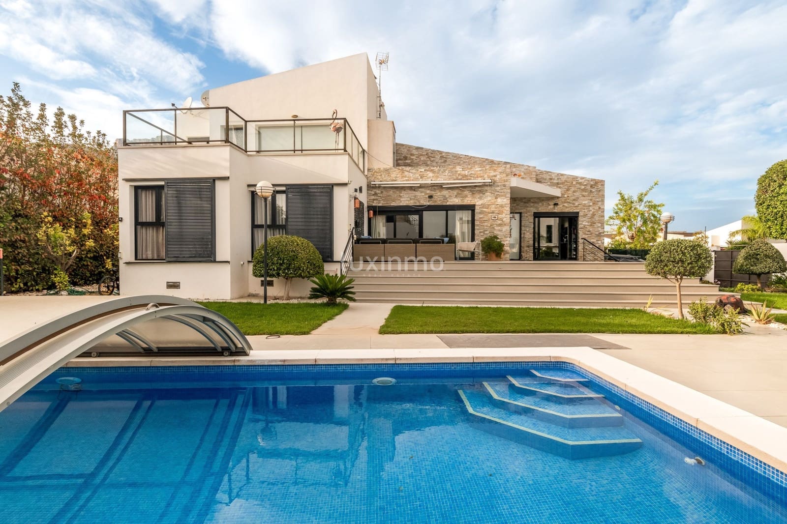 4 makuuhuone Huvila myytävänä paikassa Polop mukana uima-altaan 
autotalli - 895 000 € (Ref: 8829140)