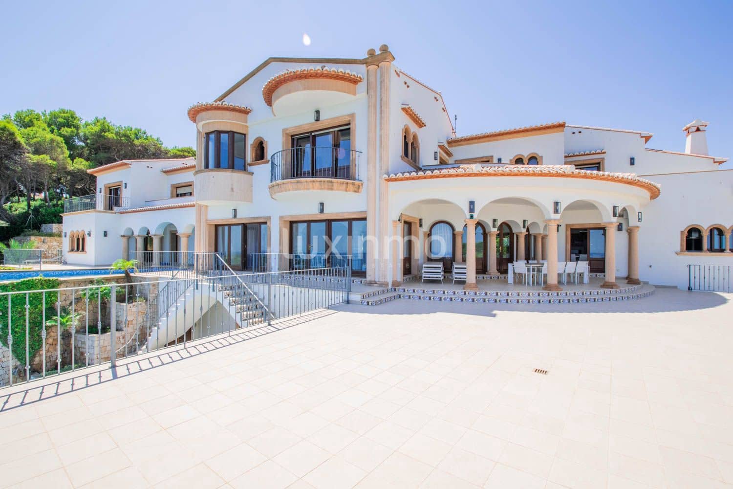 10 slaapkamer Villa te koop in Javea / Xabia met zwembad garage - € 7.850.000 (Ref: 8829147)