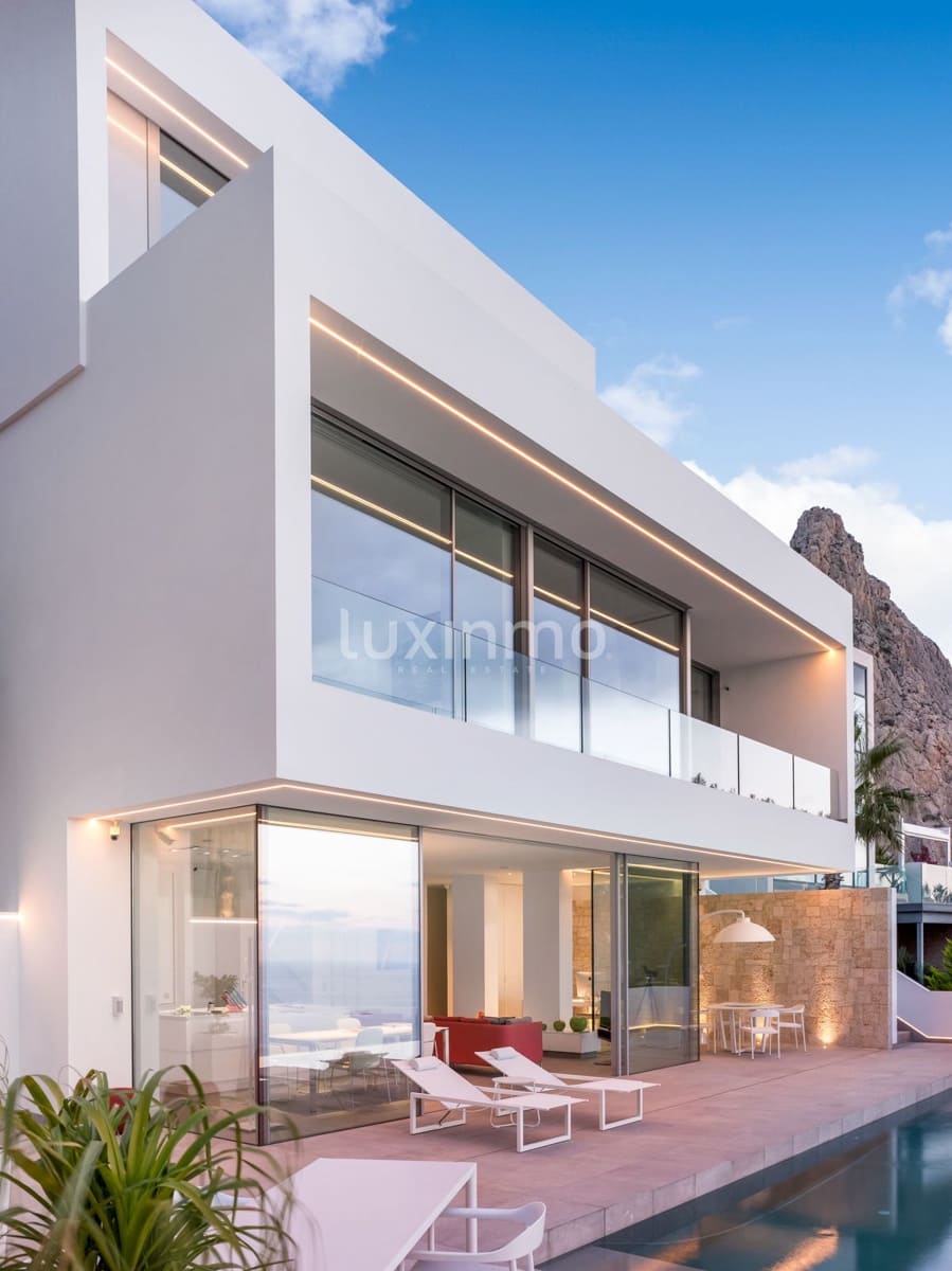 3 sypialnia Willa na sprzedaż w Altea z basenem garażem - 2 980 000 € (Ref: 8829149)