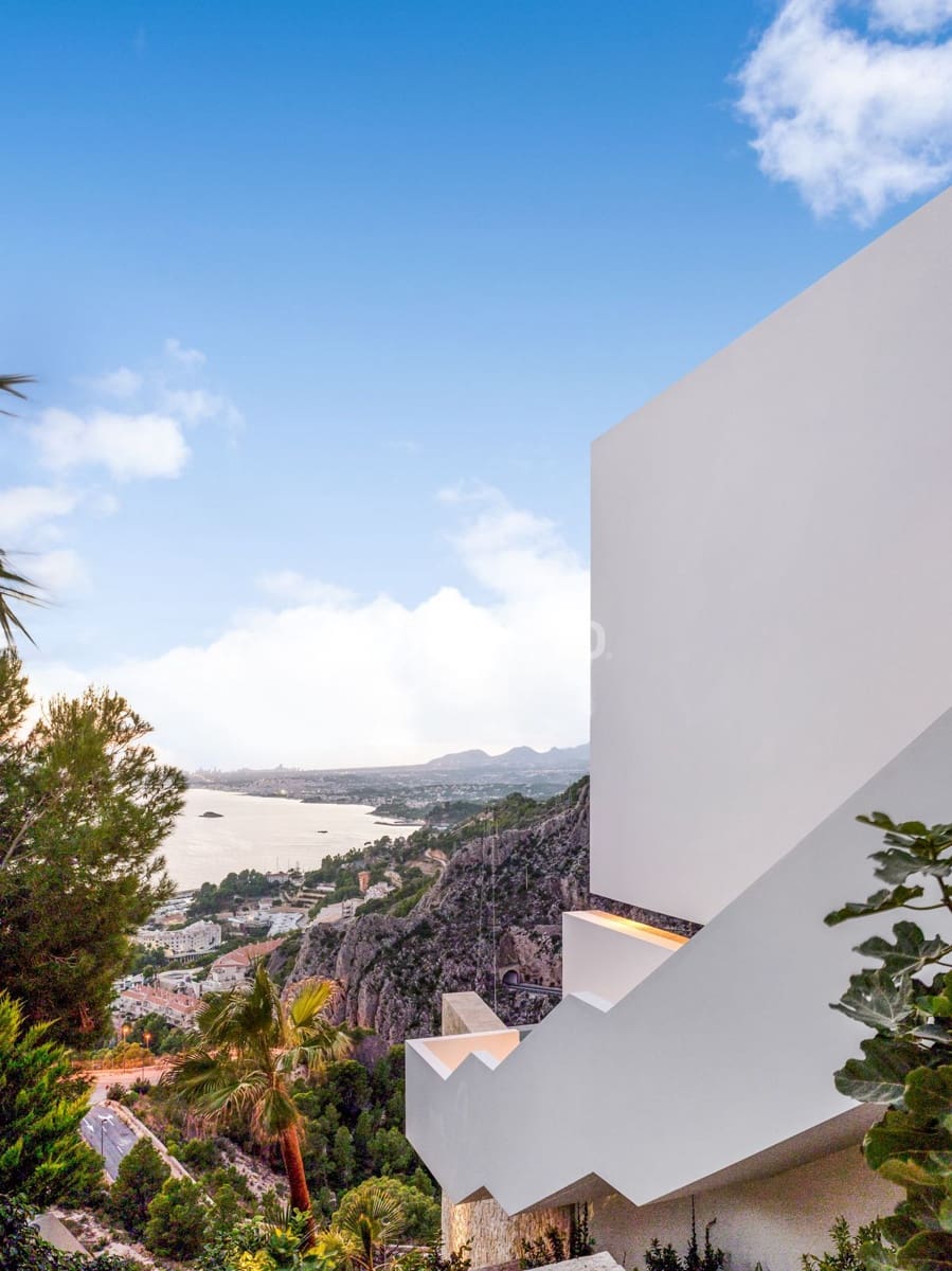 3 sypialnia Willa na sprzedaż w Altea z basenem garażem - 2 980 000 € (Ref: 8829149)