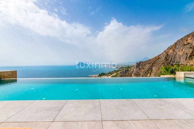 3 bedroom Villa for sale in Altea with pool garage - € 2,980,000 (Ref: 8829149)