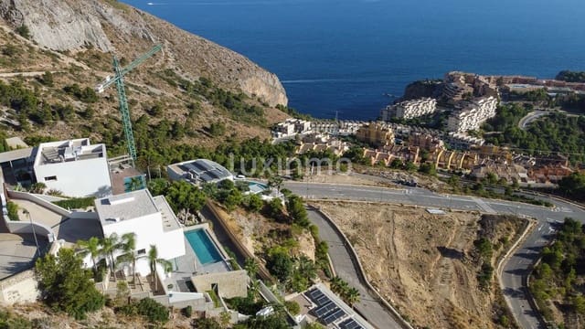 3 bedroom Villa for sale in Altea with pool garage - € 2,980,000 (Ref: 8829149)
