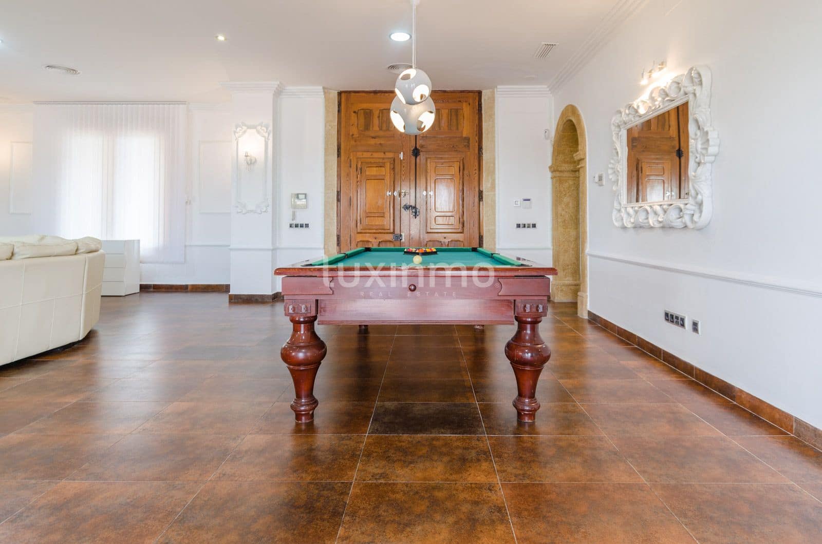 5 bedroom Villa for sale in Denia with pool garage - € 1,890,000 (Ref: 8829152)