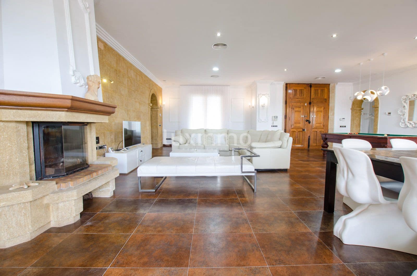 5 bedroom Villa for sale in Denia with pool garage - € 1,890,000 (Ref: 8829152)