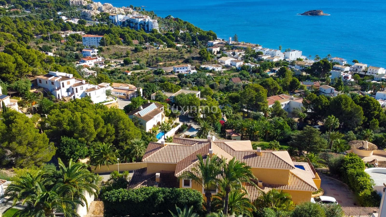 6 sypialnia Willa na sprzedaż w Altea z basenem garażem - 2 100 000 € (Ref: 8829155)