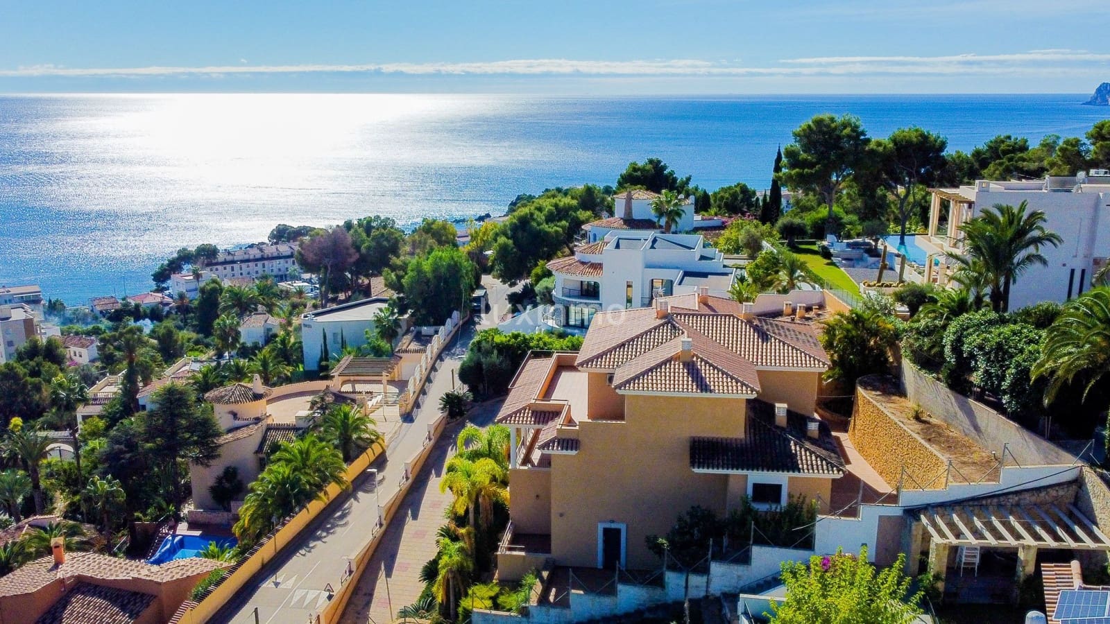 6 sypialnia Willa na sprzedaż w Altea z basenem garażem - 2 100 000 € (Ref: 8829155)