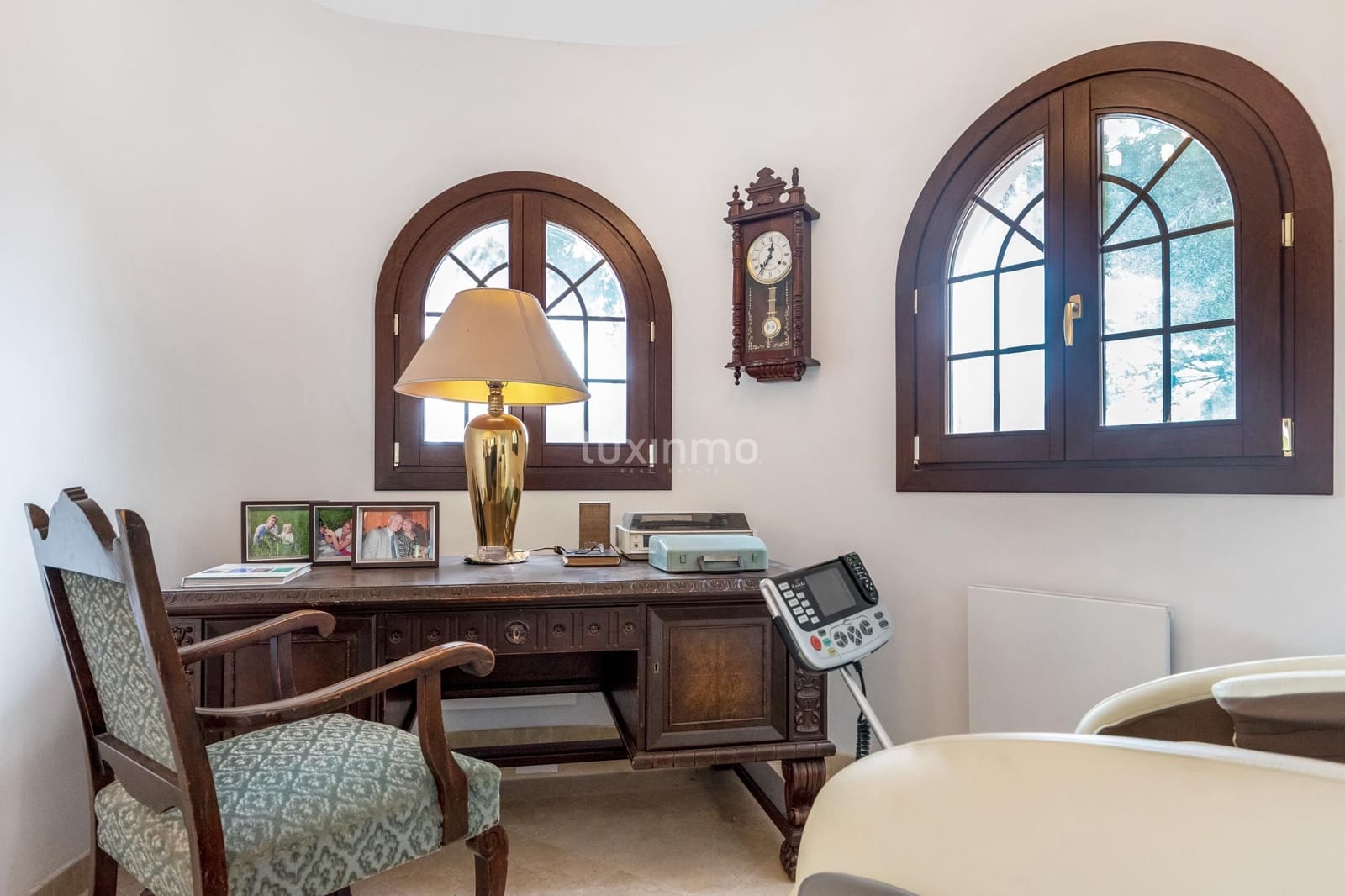 4 bedroom Villa for sale in Altea with pool garage - € 1,350,000 (Ref: 8829159)