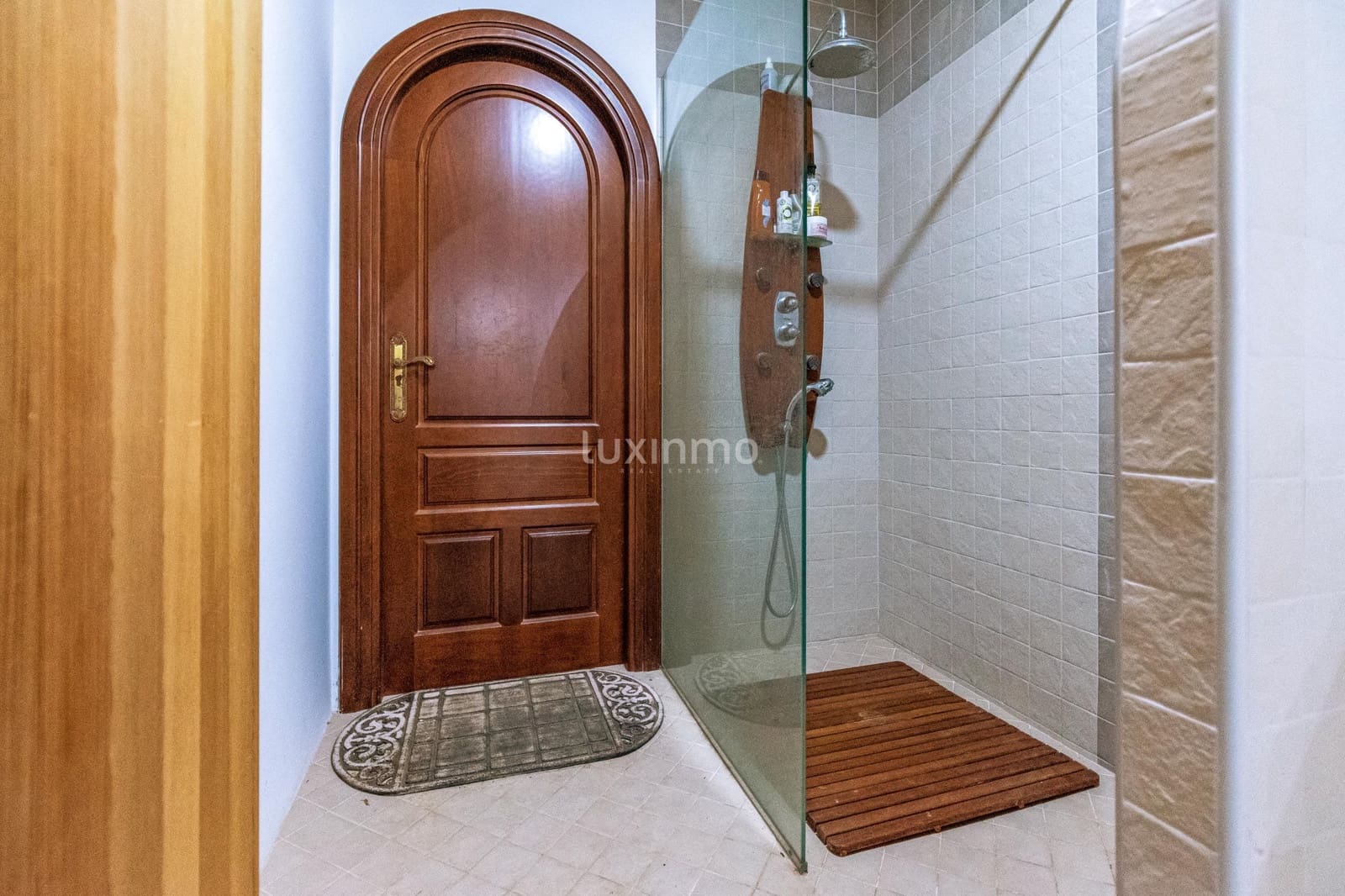 4 bedroom Villa for sale in Altea with pool garage - € 1,350,000 (Ref: 8829159)