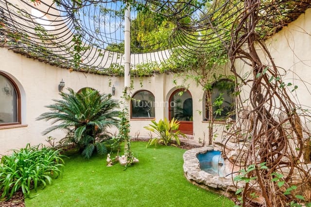 4 soverom Villa til salgs i Altea med svømmebasseng garasje - € 1 350 000 (Ref: 8829159)