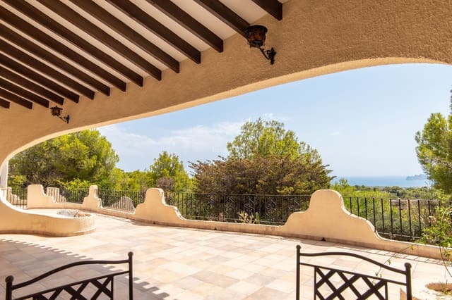 4 chambre Villa/Maison à vendre à Altea avec piscine garage - 1 520 000 € (Ref: 8829159)
