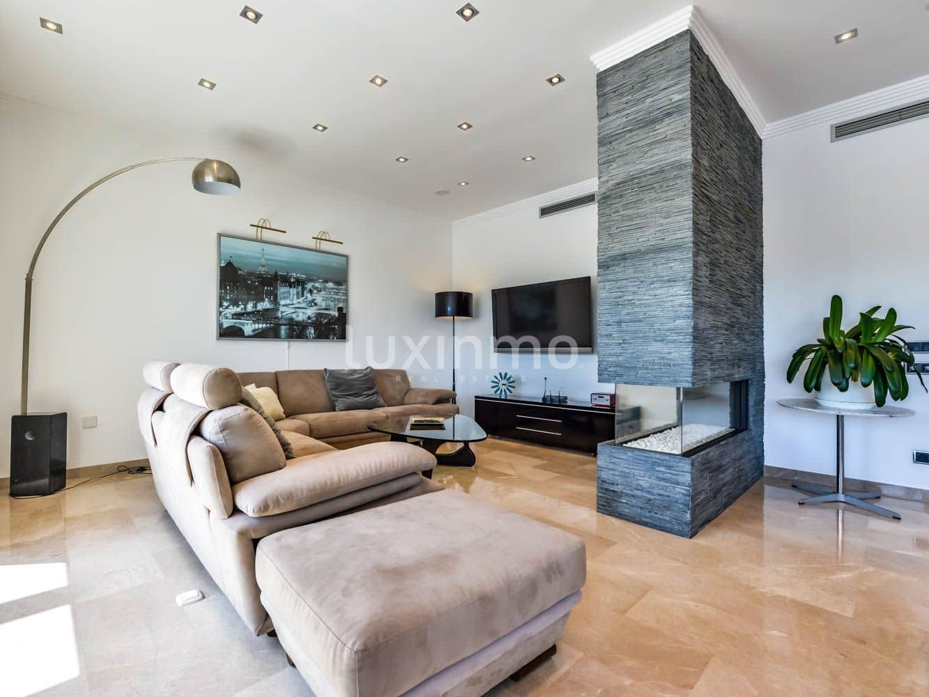 6 soverom Villa til salgs i Benissa med svømmebasseng garasje - € 1 900 000 (Ref: 8829163)