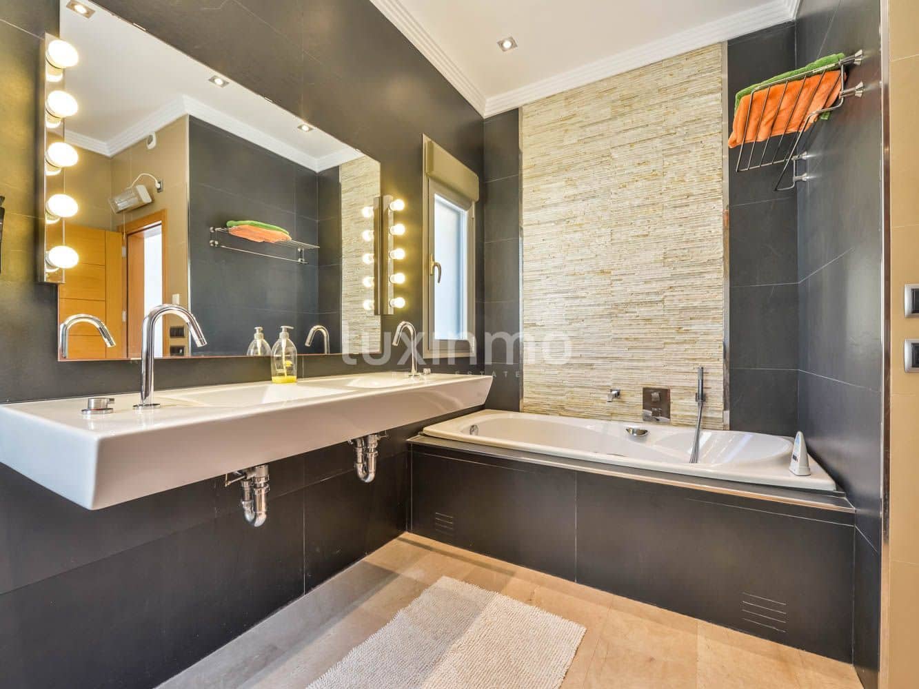 6 soverom Villa til salgs i Benissa med svømmebasseng garasje - € 1 900 000 (Ref: 8829163)