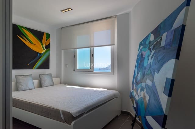 4 bedroom Villa for sale in Altea with pool garage - € 895,000 (Ref: 8834007)