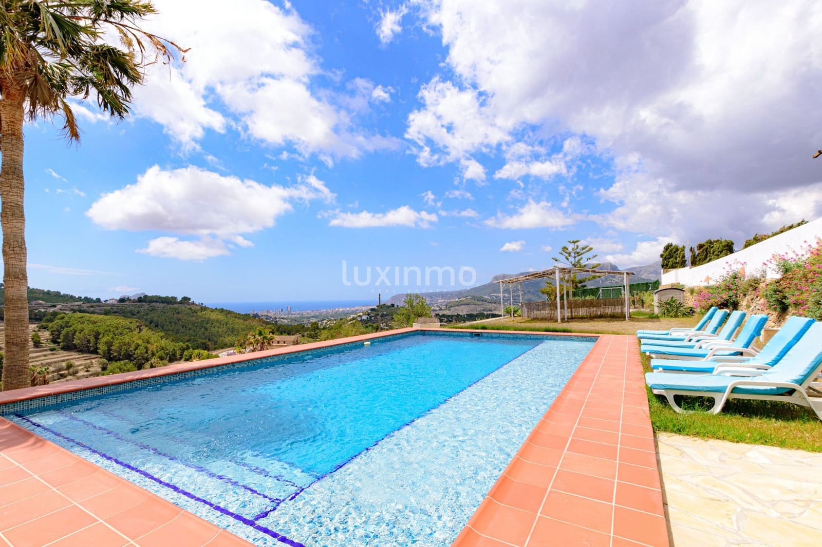 7 chambre Villa/Maison à vendre à Benissa avec piscine garage - 1 349 000 € (Ref: 8834026)